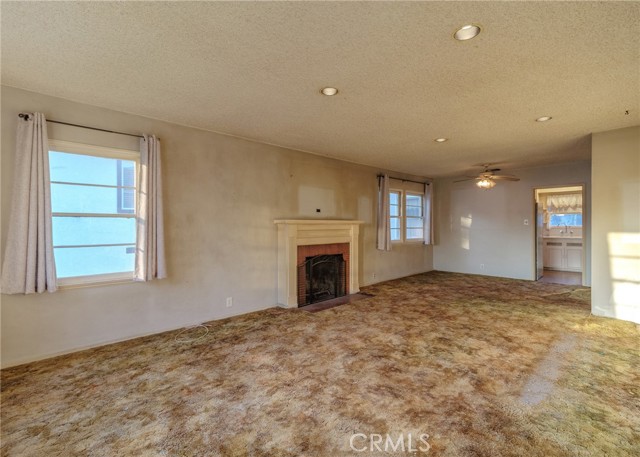 124 Mauna Loa Drive, Monrovia CA: https://media.crmls.org/medias/20d9c2ec-d399-4478-92b3-5dca990e71fc.jpg