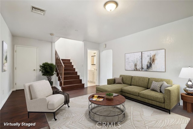 Detail Gallery Image 10 of 34 For 12636 Glynn, Downey,  CA 90242 - 4 Beds | 3 Baths