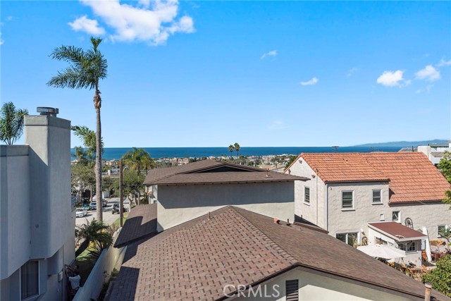 2015 Hillcrest Drive, Hermosa Beach, California 90254, 3 Bedrooms Bedrooms, ,1 BathroomBathrooms,Residential,Sold,Hillcrest,SB22206794