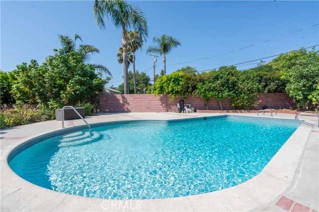 Detail Gallery Image 24 of 34 For 11043 Babbitt Ave, Granada Hills,  CA 91344 - 3 Beds | 2 Baths