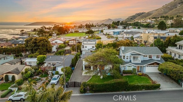 202 Vista Del Mar Avenue, Pismo Beach CA: https://media.crmls.org/medias/20df4779-96a4-41b7-b4da-3b52f6b9e097.jpg