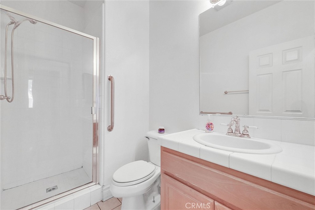 https://media.crmls.org/medias/20e052f5-35f6-40cb-8ef5-fcb8ba65cbac.jpg?preset=X-Large