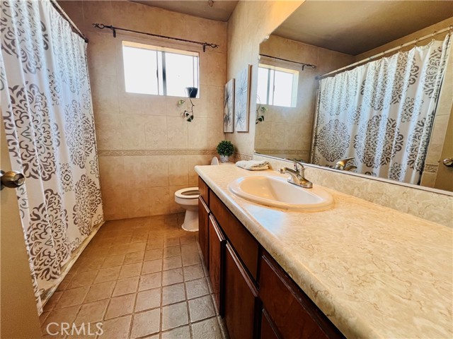 Detail Gallery Image 24 of 39 For 2019 E Piru St, Compton,  CA 90222 - 3 Beds | 1/1 Baths