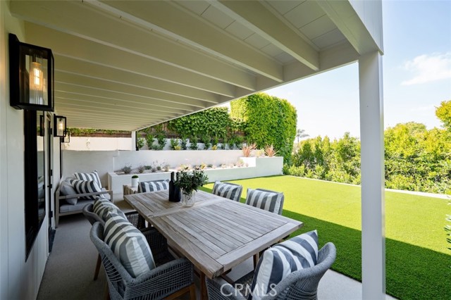 13817 Valley Vista Blvd, Sherman Oaks CA: https://media.crmls.org/medias/20e0dea9-b7fc-41f3-abfc-60d0f051ac65.jpg