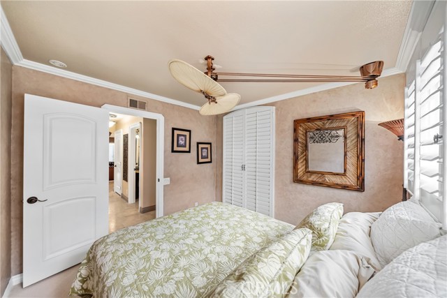 20162 S New Britain Lane, Huntington Beach CA: https://media.crmls.org/medias/20e1015e-a603-485f-9980-f3c4a3af9ca7.jpg