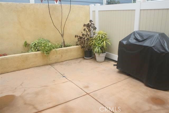 26045 Frampton Avenue, Harbor City CA: https://media.crmls.org/medias/20e14190-039a-4475-9933-cf5f5ae14fe7.jpg
