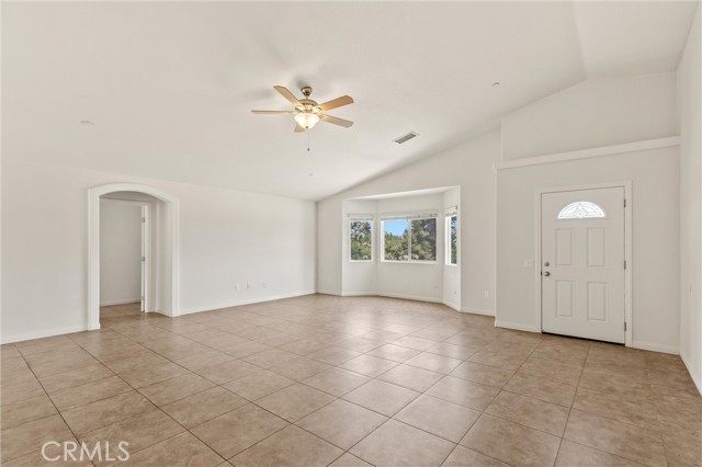 Detail Gallery Image 5 of 36 For 56595 Desert Gold Dr, Yucca Valley,  CA 92284 - 3 Beds | 2 Baths