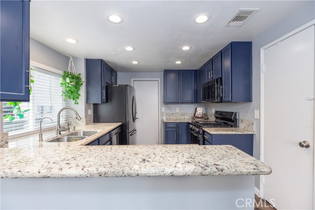 Detail Gallery Image 9 of 25 For 39640 Rustic Glen Dr., Temecula,  CA 92591 - 3 Beds | 2/1 Baths