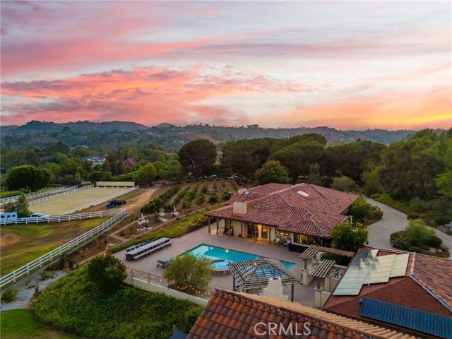 4 Golden Meadow Lane, Fallbrook CA: https://media.crmls.org/medias/20e1d805-cb4d-46a1-bc72-8663813dd7bb.jpg