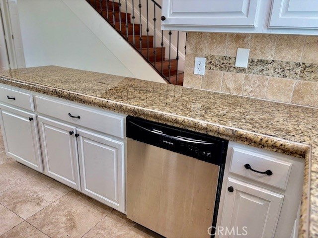 Detail Gallery Image 19 of 23 For 2558 Orange Ave #G,  Costa Mesa,  CA 92627 - 3 Beds | 2/1 Baths
