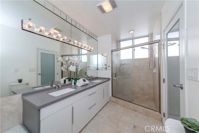 Detail Gallery Image 37 of 43 For 938 2nd St #301,  Santa Monica,  CA 90403 - 2 Beds | 2/1 Baths