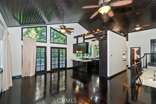 Detail Gallery Image 11 of 42 For 24048 Altdorf, Crestline,  CA 92325 - 3 Beds | 3/1 Baths