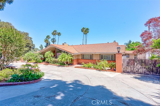 Detail Gallery Image 2 of 43 For 2960 Terraza Pl, Fullerton,  CA 92835 - 4 Beds | 4 Baths