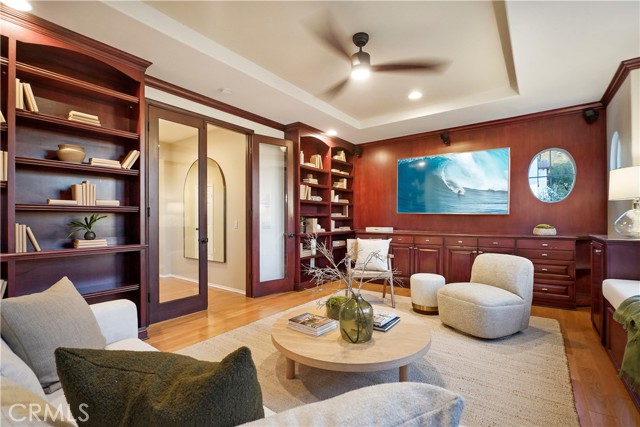 Image 46 of 63 For 907 Deerhill Road