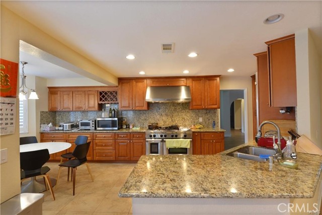 5436 Valinda Avenue, Rancho Cucamonga CA: https://media.crmls.org/medias/20e6c4e1-885d-4540-9d33-b53045792a61.jpg
