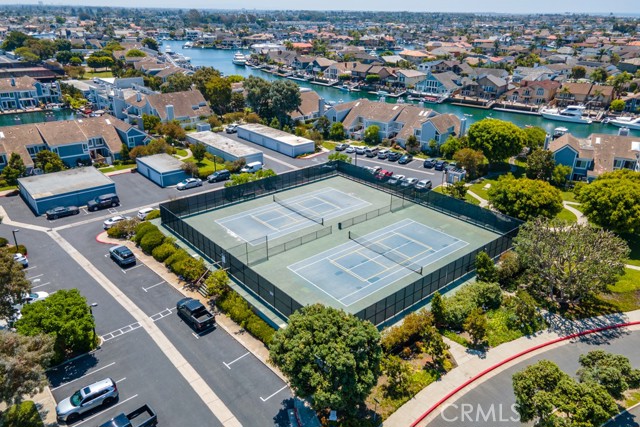 3682 Montego Drive, Huntington Beach CA: https://media.crmls.org/medias/20e6cea7-e999-4909-b834-336495629750.jpg