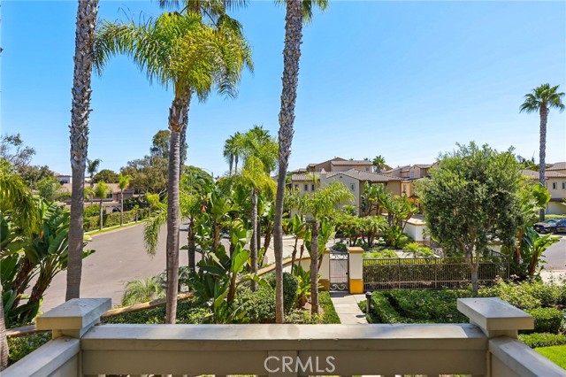 21254 Lorca Circle, Huntington Beach CA: https://media.crmls.org/medias/20e77a2c-621d-4527-a2c4-2359b10be12b.jpg