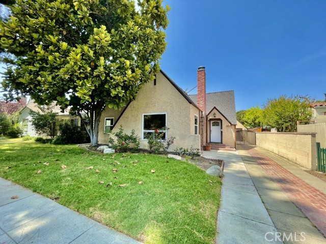 3109 Virginia Avenue Santa Monica, California Price Improvement! Welcome to the fully restored gem in the beautiful beach city of Santa Monica. With just minutes from the ocean, this amazing single story home is on a tree lined street with sidewalks, a long drive way to park and a huge parking area in the rear for RV or the potential to add an ADU. Inside you will find the original preserved hardwood floors throughout, a high ceiling family room with fireplace, a charming breakfast nook, a dining room, remodeled kitchen with stainless steel appliances, quartz counter top, and glass backsplash, laundry room, one full bath, and two spacious bedrooms. Newer HVAC system and newer roof. The outdoor has plenty of space to entertain and play. The lot offers plenty of room for expansion or to add an Accessory Dwelling Unit (ADU). Third Street Promenade, Mid-City, Ocean Park, Santa Monica Pier Area/Ocean Avenue, Gandara Park are all within minutes reach... There is no other home like this in the area, so act fast before its gone! Motivated seller!