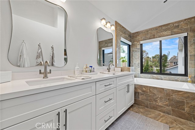 24301 Philemon Drive, Dana Point CA: https://media.crmls.org/medias/20e98106-d112-421e-b3f8-4df2cb98e765.jpg