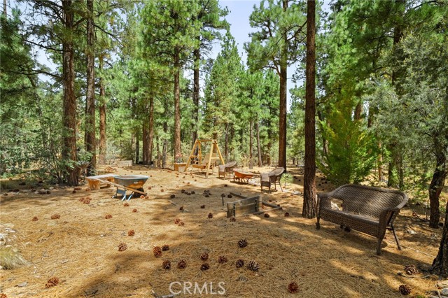 1947 Shady Lane, Big Bear City CA: https://media.crmls.org/medias/20ea229b-1d76-44c5-82d8-fca0932c21ce.jpg