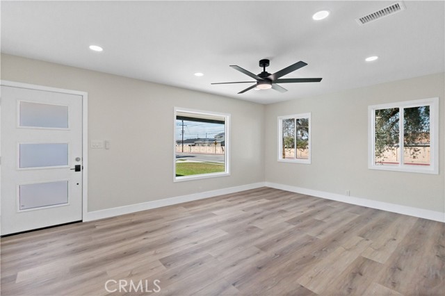 Detail Gallery Image 12 of 22 For 8172 Hazard, Midway City,  CA 92683 - 3 Beds | 2 Baths