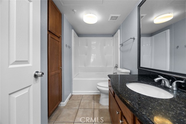 1995 Las Colinas Circle, Corona CA: https://media.crmls.org/medias/20ea8fe6-d3d8-4e88-9a33-595e72817a04.jpg