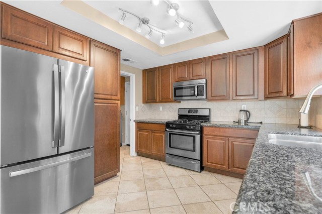 40025 White Leaf Ln., Murrieta CA: https://media.crmls.org/medias/20eabc0c-bb5a-45d1-898e-fe08dda2fce6.jpg