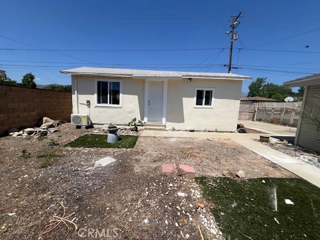 1467 3rd Street, La Verne CA: https://media.crmls.org/medias/20eb48da-8810-48a1-8e59-8520423ad450.jpg