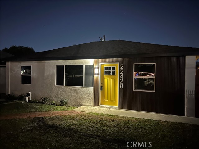 Detail Gallery Image 3 of 23 For 22428 Neptune, Carson,  CA 90745 - 4 Beds | 2 Baths