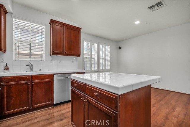 Detail Gallery Image 17 of 36 For 3538 Torrance, Torrance,  CA 90503 - 3 Beds | 2/1 Baths