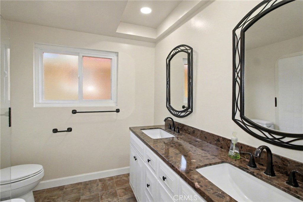 MLS #OC25258618 image #42