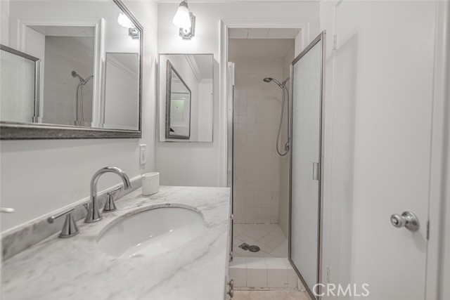 Detail Gallery Image 23 of 37 For 2102 La Canada Crest Dr #B,  La Canada Flintridge,  CA 91011 - 3 Beds | 2 Baths
