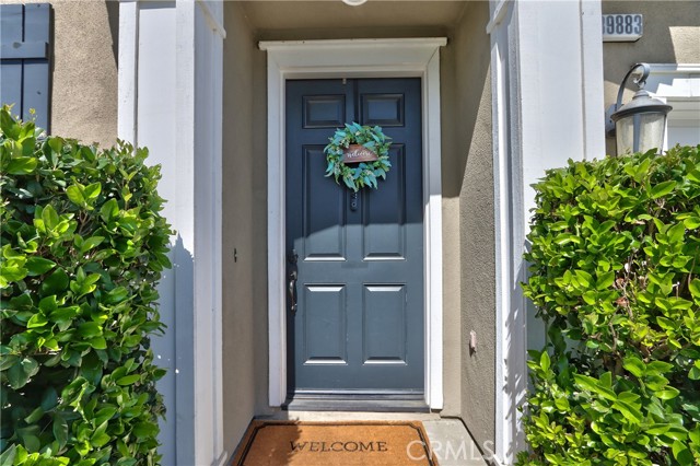 Detail Gallery Image 3 of 51 For 39883 S Creek Cir, Murrieta,  CA 92563 - 5 Beds | 3/1 Baths
