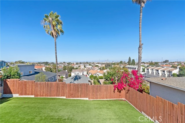 2407 Ripley Avenue, Redondo Beach, California 90278, 3 Bedrooms Bedrooms, ,1 BathroomBathrooms,Residential,Sold,Ripley,SB21229637