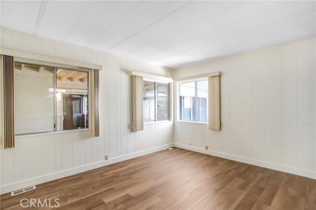 Detail Gallery Image 15 of 25 For 2590 Silver Oak Way, Hemet,  CA 92545 - 2 Beds | 2 Baths