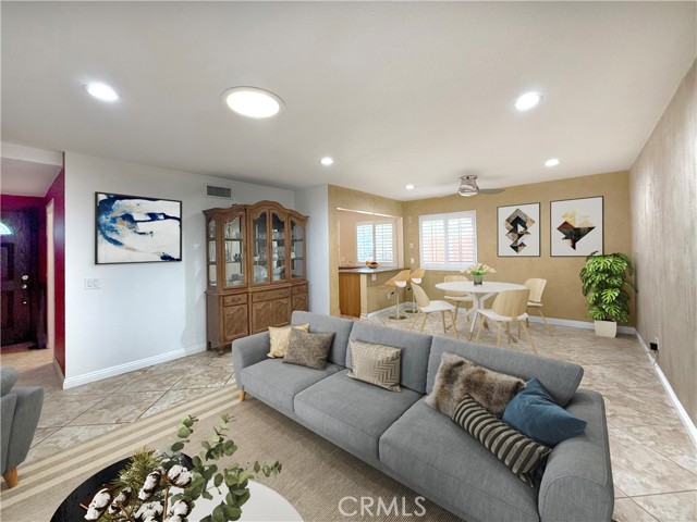 Detail Gallery Image 3 of 22 For 12349 Crepe Myrtle Ave, Chino,  CA 91710 - 3 Beds | 2 Baths