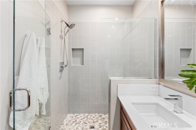 Detail Gallery Image 17 of 33 For 2831 Lily Ln, El Monte,  CA 91733 - 2 Beds | 2/1 Baths