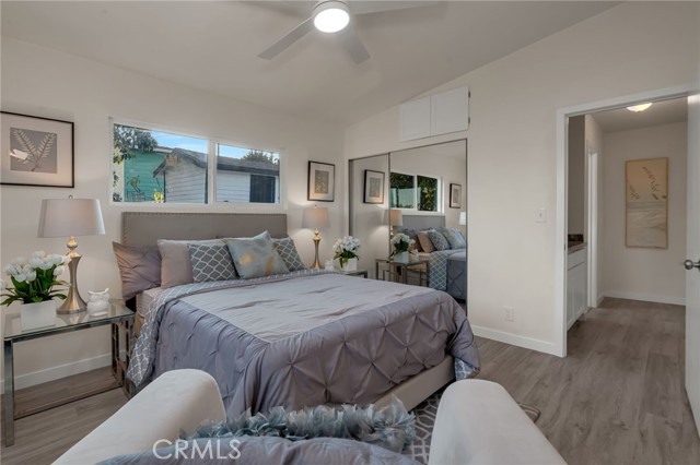 1048 Dexter Street, Los Angeles CA: https://media.crmls.org/medias/20ef2fd9-26b3-4f71-a2c7-a80cc8983b09.jpg