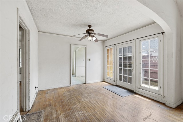 Detail Gallery Image 9 of 26 For 4720 Denny, Toluca Lake,  CA 91602 - 2 Beds | 1 Baths