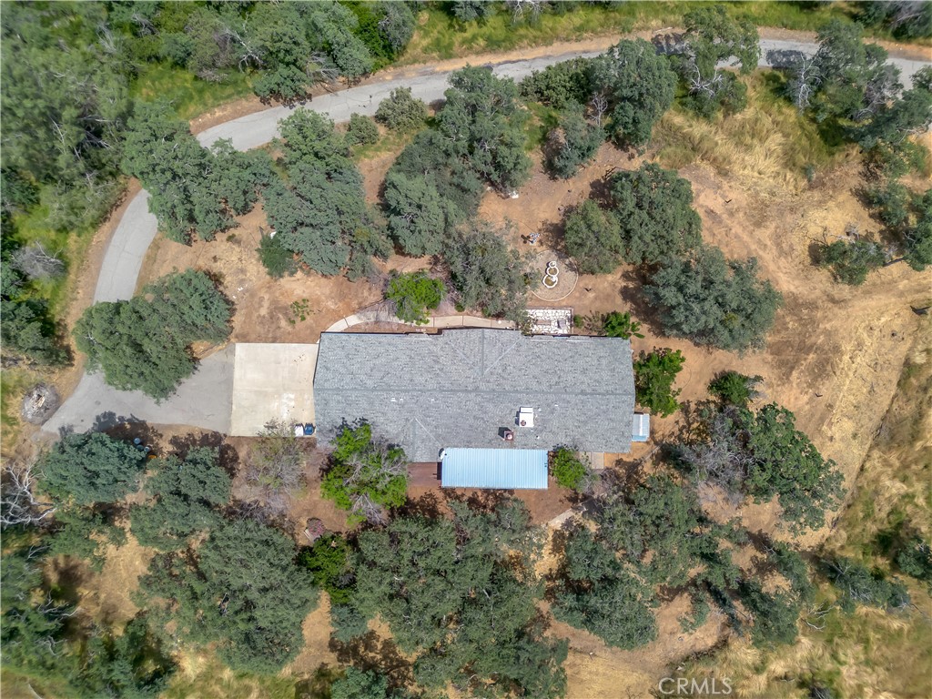https://media.crmls.org/medias/20f1970a-9cdd-4486-9c7c-84b4d0607a1d.jpg?preset=X-Large