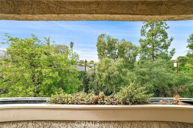 Detail Gallery Image 12 of 40 For 5139 Balboa Bld #301,  Encino,  CA 91316 - 2 Beds | 2 Baths