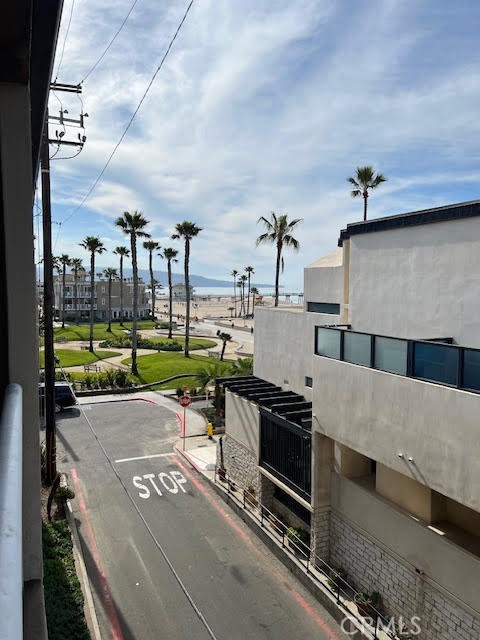 15 15th Street, Hermosa Beach, California 90254, 2 Bedrooms Bedrooms, ,2 BathroomsBathrooms,Residential,Sold,15th,SB24032108