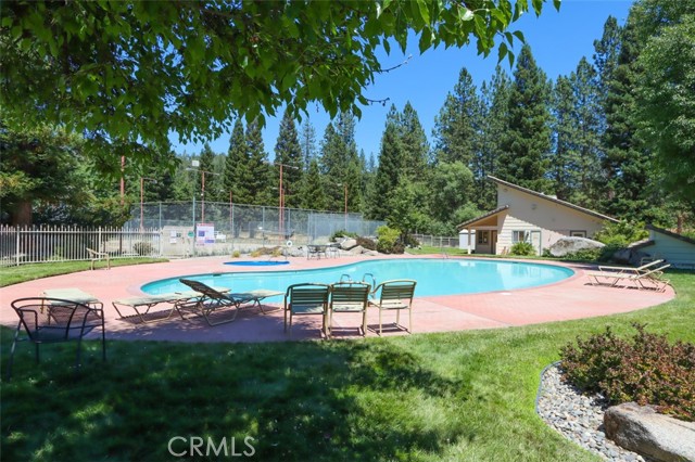 Detail Gallery Image 32 of 37 For 40323 #5 Road 222, Bass Lake,  CA 93644 - 2 Beds | 1/1 Baths