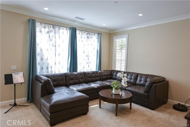52 Open range, Irvine CA: https://media.crmls.org/medias/20f437f7-8ec4-4b69-ad60-4da8f79d73bf.jpg