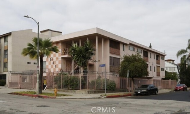 Detail Gallery Image 1 of 1 For 941 S Gramercy Pl, Los Angeles,  CA 90019 - – Beds | – Baths