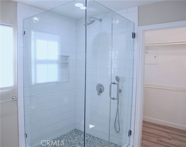 Detail Gallery Image 8 of 49 For 20030 Livorno Way, Porter Ranch,  CA 91326 - 4 Beds | 3 Baths