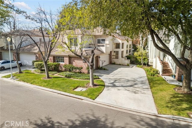 Detail Gallery Image 54 of 64 For 24436 Hampton Dr #C,  Valencia,  CA 91355 - 2 Beds | 2/1 Baths