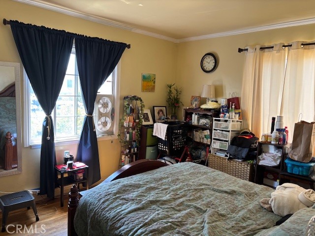 Detail Gallery Image 2 of 8 For 8360 Katherine Ave #1,  Panorama City,  CA 91402 - 3 Beds | 1 Baths