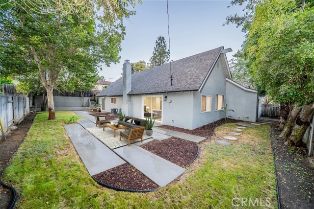 Detail Gallery Image 14 of 16 For 733 S Grove St, Redlands,  CA 92374 - 4 Beds | 2 Baths