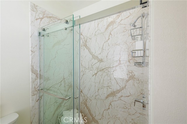 22 Modesto, Irvine CA: https://media.crmls.org/medias/20f5e3a4-7cbf-4403-b613-c42f11bc7645.jpg